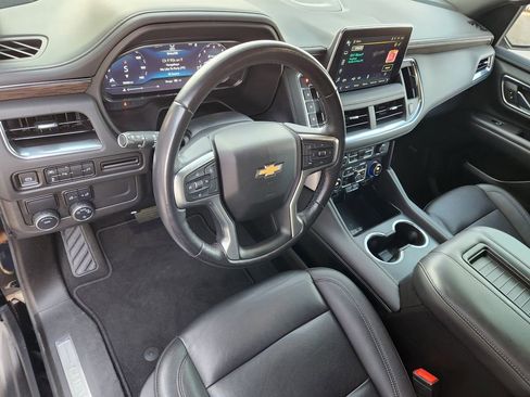 Used 2022 Chevrolet Tahoe LT image 2