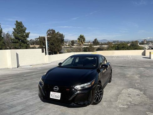 Used 2025 Nissan Sentra SR image 4
