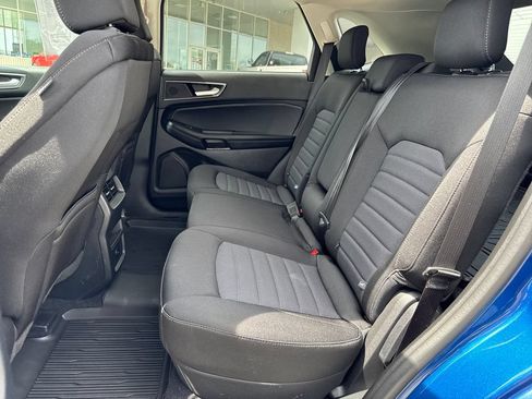 Used 2024 Ford Edge SE w/ Black Appearance Package AWD/4WD image 11