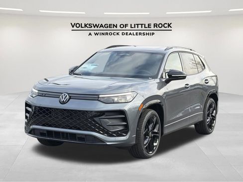 New 2026 Volkswagen Tiguan SE R-Line FWD image 1
