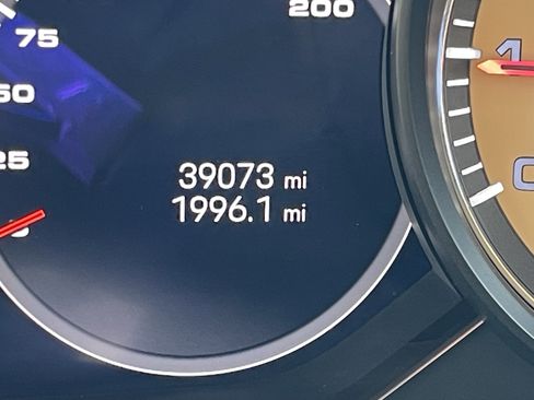 Used 2023 Porsche Panamera GTS image 21