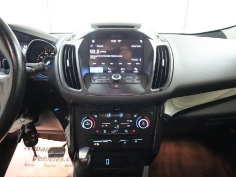 Used 2018 Ford Escape SE w/ SE Sport Appearance Package AWD/4WD image 12