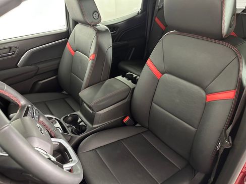 Used 2023 Chevrolet Colorado Z71 w/ Z71 Convenience Package 2 image 24