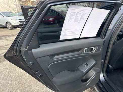 Used 2022 Honda Civic Sport image 32