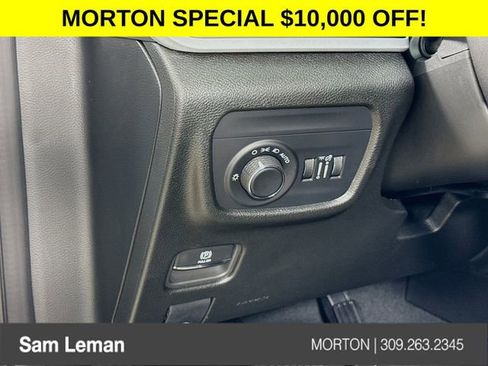 New 2025 Jeep Grand Cherokee L Laredo image 10