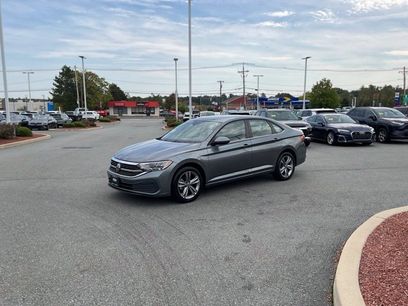 Used 2024 Volkswagen Jetta SE