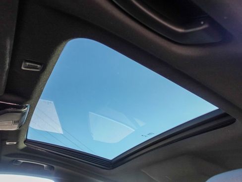 Used 2021 BMW 530i image 25