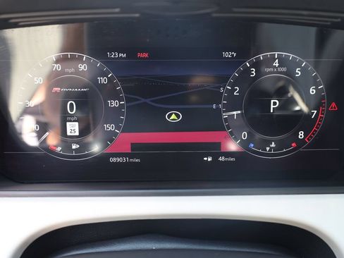 Used 2018 Land Rover Range Rover Velar R-Dynamic SE AWD/4WD image 14