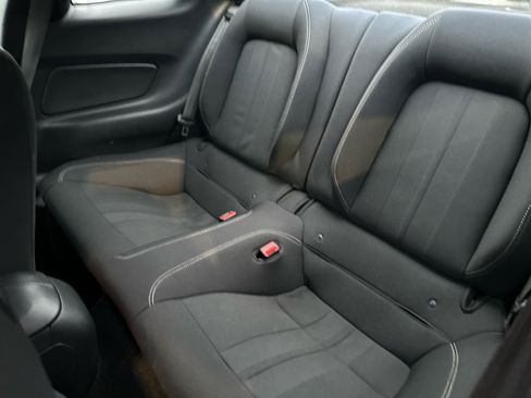 Used 2019 Ford Mustang Coupe image 9