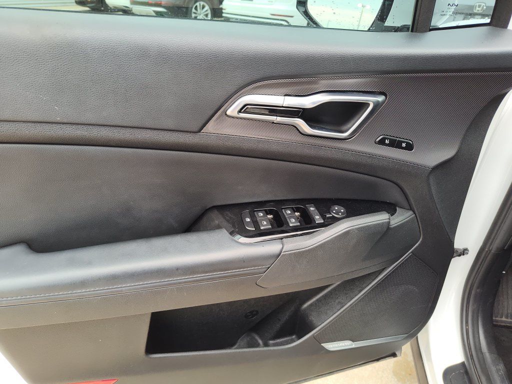 Used 2023 Kia Sportage SX FWD image 19