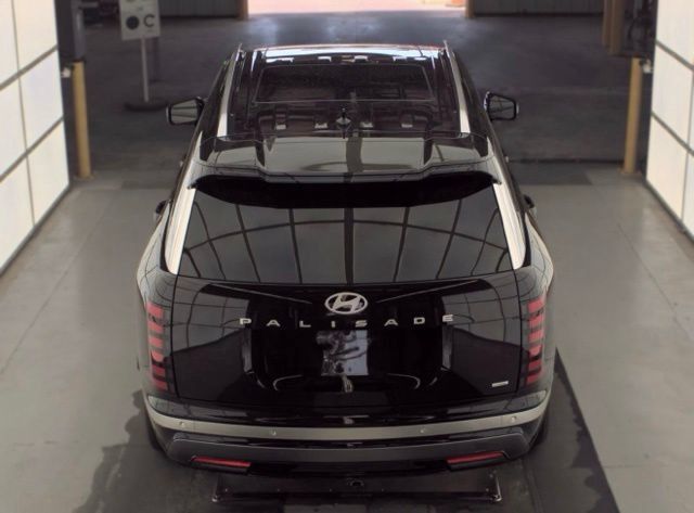 Used 2026 Hyundai Palisade Limited AWD/4WD image 4
