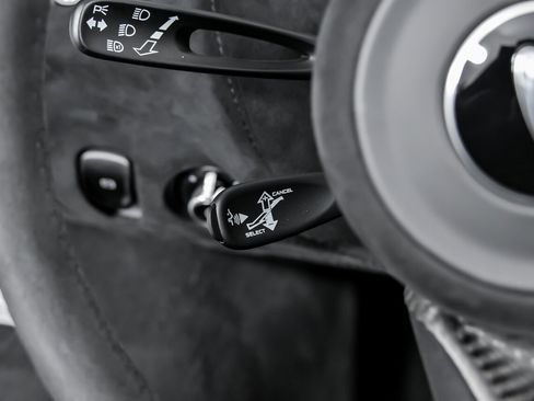 Used 2019 McLaren 720S Performance image 32