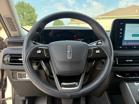 Used 2026 Lincoln Aviator Reserve w/ Luxury Package AWD/4WD image 33