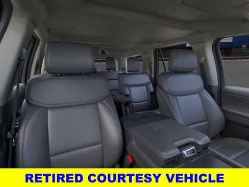 New 2026 Ford Expedition Active RWD image 10