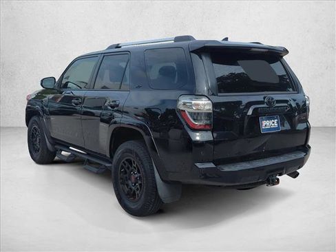 Used 2020 Toyota 4Runner SR5 AWD/4WD image 7