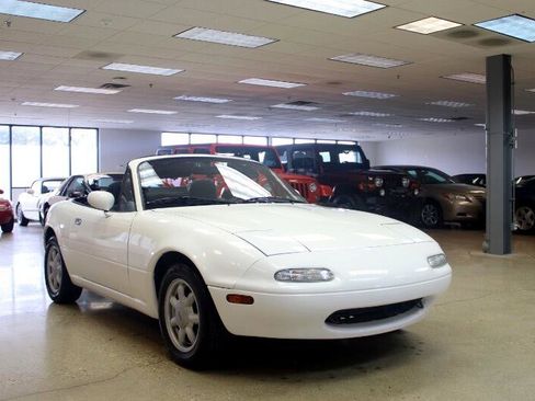 Used 1990 MAZDA MX-5 Miata image 12