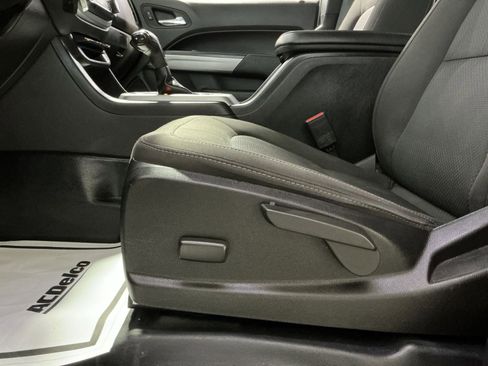 Used 2021 Chevrolet Colorado LT w/ Fleet Safety Package image 15