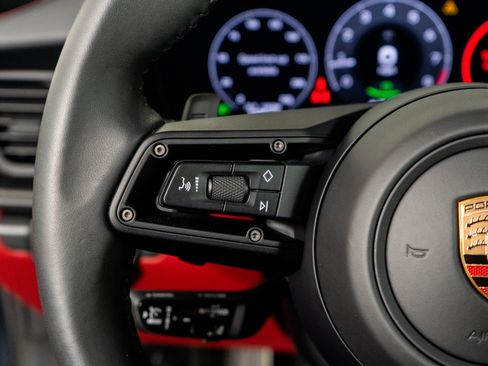 Used 2025 Porsche 911 Carrera 4 GTS image 28