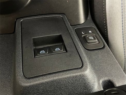 Used 2022 Ford Bronco Black Diamond image 13