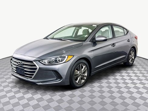 Used 2018 Hyundai Elantra SEL image 4