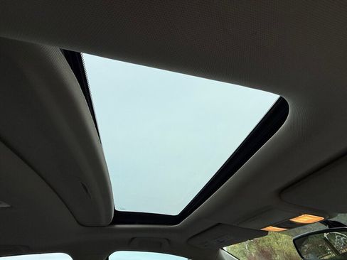 Used 2016 Honda CR-V EX-L image 9