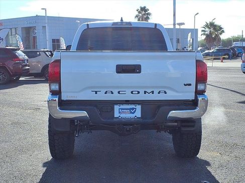 Used 2021 Toyota Tacoma SR5 image 24