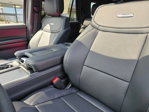 New 2027 Ford Expedition Platinum w/ Stealth Performance Package AWD/4WD image 18
