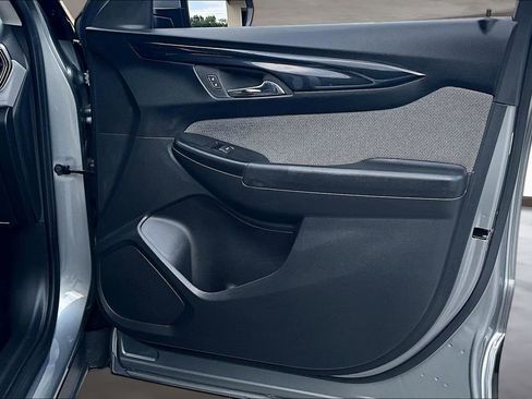 Used 2024 Chevrolet TrailBlazer LT w/ LT Cold Weather Package FWD image 26