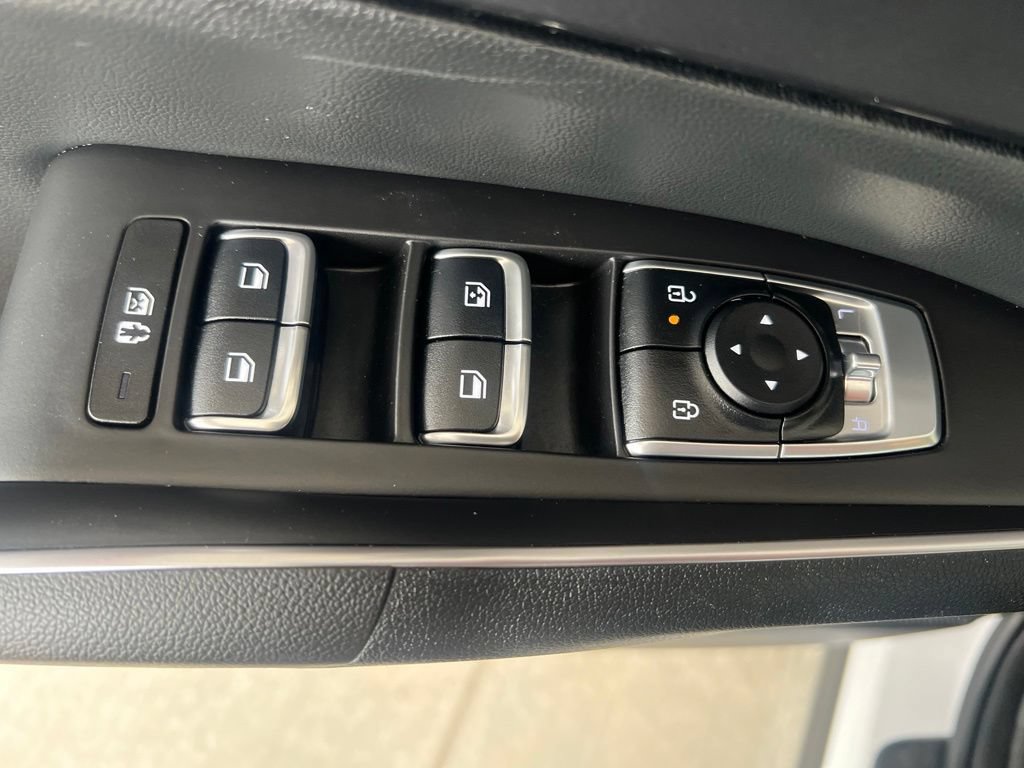 Certified 2024 Kia Sorento S FWD image 43