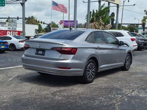 Used 2021 Volkswagen Jetta SE w/ SE Cold Weather Package FWD image 5
