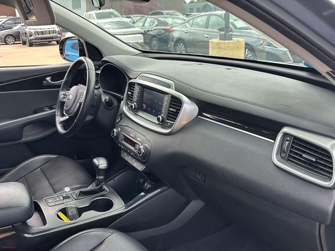 Used 2020 Kia Sorento EX AWD/4WD image 26