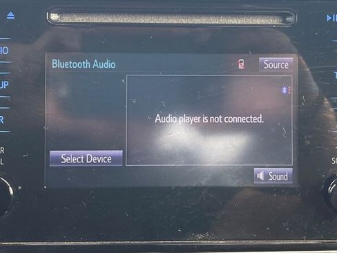 Used 2018 Toyota Corolla LE FWD image 11