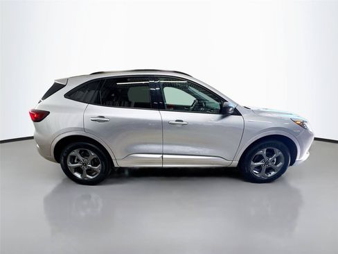 Used 2024 Ford Escape ST-Line AWD/4WD image 16