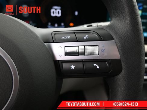 Used 2025 Hyundai Tucson SEL FWD image 15