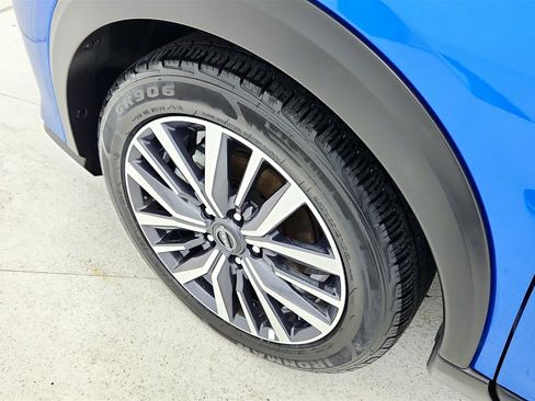 Used 2024 Nissan Kicks SR image 25