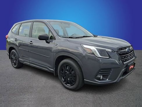 Used 2022 Subaru Forester AWD/4WD image 3