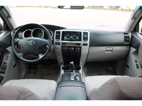 Used 2004 Toyota 4Runner Sport AWD/4WD image 10
