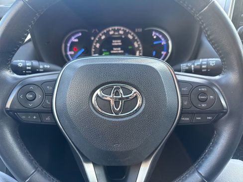 Used 2019 Toyota RAV4 XSE image 8