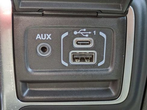 Used 2025 Jeep Wrangler Unlimited Sport AWD/4WD image 21