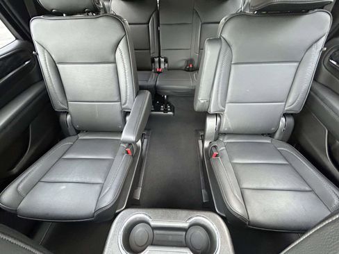 Used 2023 GMC Yukon Denali AWD/4WD image 29