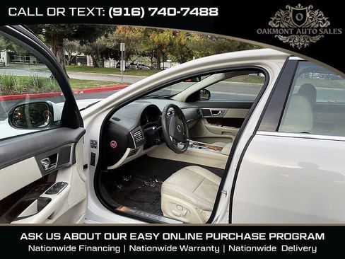 Used 2010 Jaguar XF Premium RWD image 17