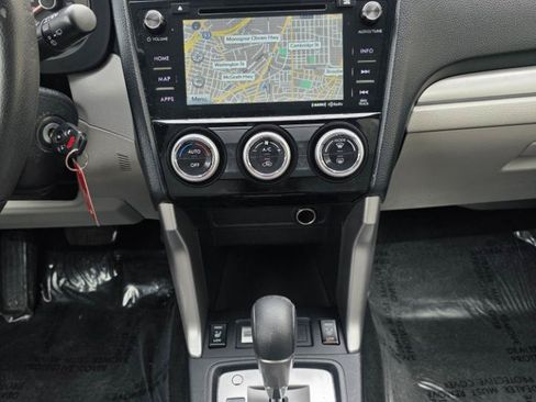 Used 2016 Subaru Forester 2.5i Limited AWD/4WD image 17