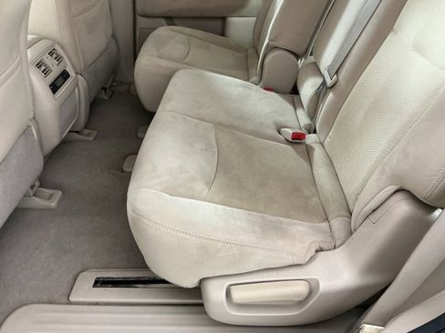 Used 2014 Nissan Pathfinder S image 10