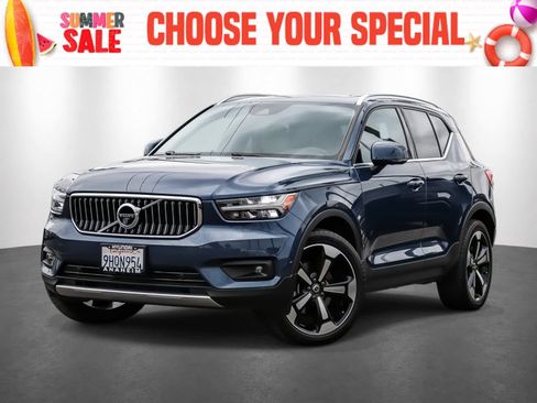 Used 2019 Volvo XC40 T5 Inscription AWD/4WD image 1