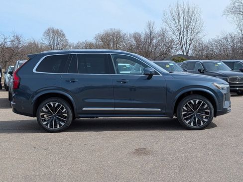 New 2026 Volvo XC90 B6 Plus AWD/4WD image 2