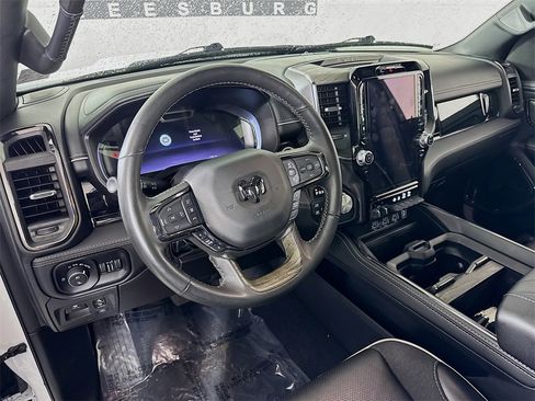 Used 2025 RAM 1500 Limited image 9