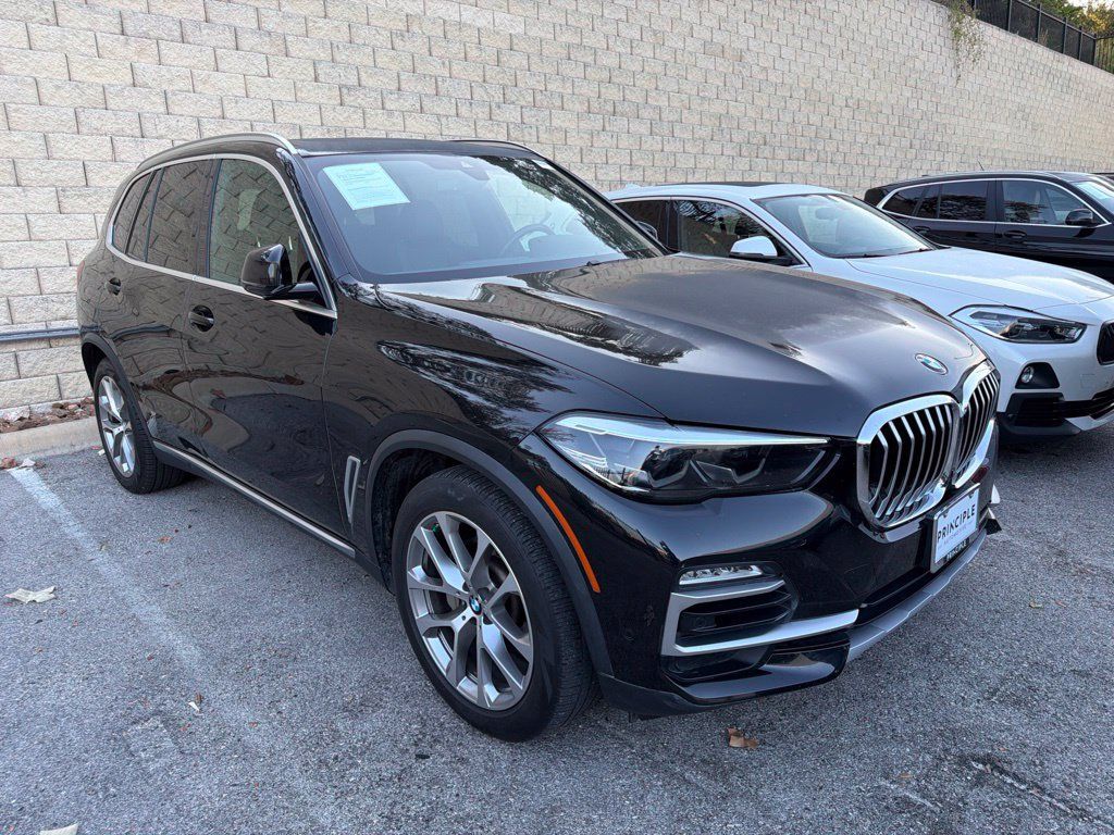 Used 2021 BMW X5 sDrive40i w/ Premium Package RWD image 4