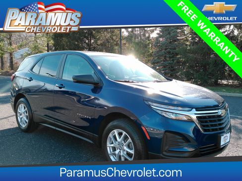 Certified 2023 Chevrolet Equinox LS w/ LS Convenience Package image 3