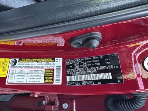 Used 2023 Toyota Highlander XSE AWD/4WD image 40