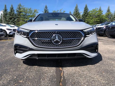 New 2026 Mercedes-Benz E 350 4MATIC Sedan image 2